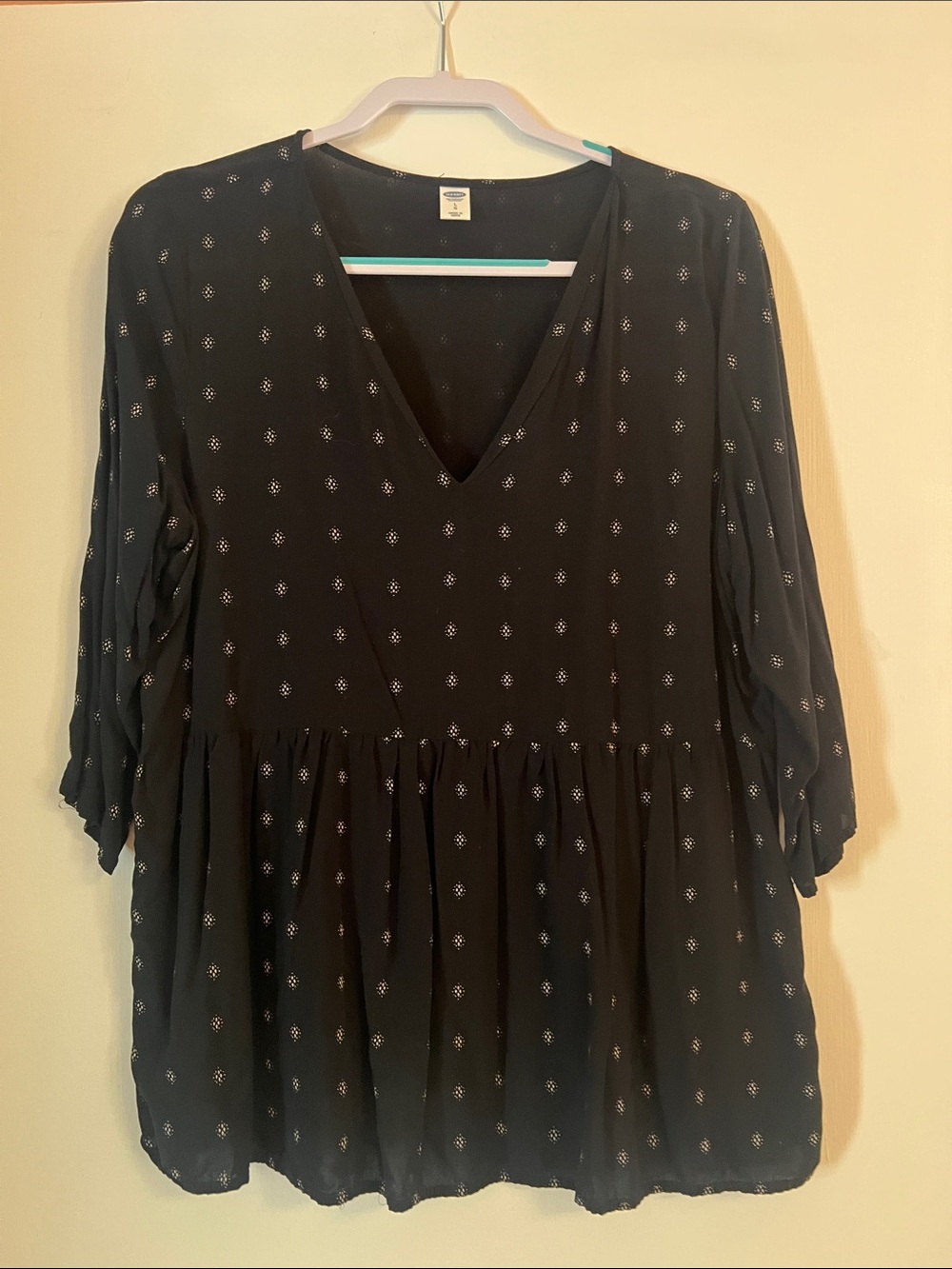 Old Navy top